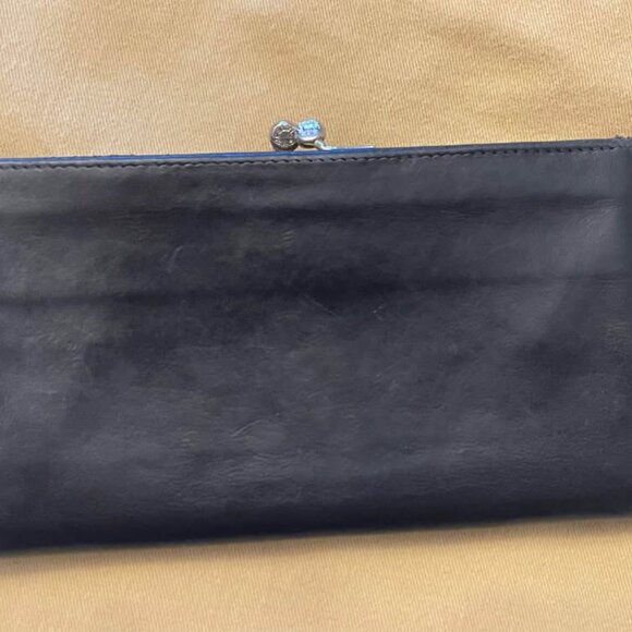 Vintage CÉLINE Wallet Women Black Bi-Fold Kiss Lock in Leather - Picture 2 of 8